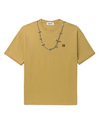 gelbes verziertes T-Shirt mit einem Rundhalsausschnitt von Ambush
