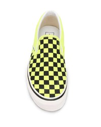 gelbgrüne Slip-On Sneakers aus Segeltuch mit Karomuster von Vans