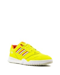 gelbgrüne Sportschuhe von adidas