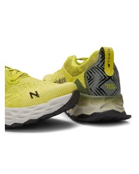 gelbgrüne Sportschuhe von New Balance