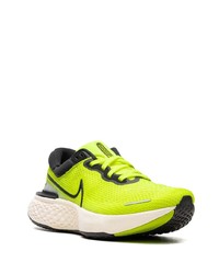 gelbgrüne Sportschuhe von Nike