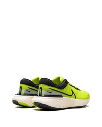 gelbgrüne Sportschuhe von Nike