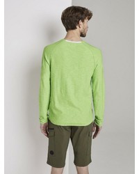 gelbgrüner Pullover mit einem Rundhalsausschnitt von Tom Tailor
