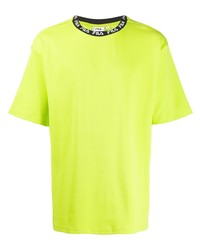 gelbgrünes bedrucktes T-Shirt mit einem Rundhalsausschnitt von Fila