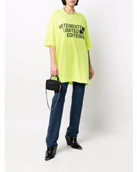 gelbgrünes bedrucktes T-Shirt mit einem Rundhalsausschnitt von Vetements