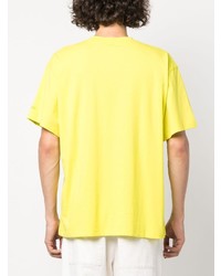 gelbgrünes bedrucktes T-Shirt mit einem Rundhalsausschnitt von Sandro