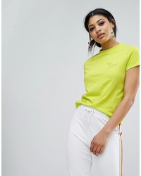 gelbgrünes bedrucktes T-shirt