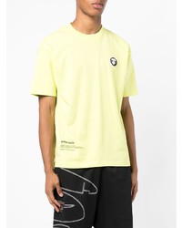 gelbgrünes T-Shirt mit einem Rundhalsausschnitt von AAPE BY A BATHING APE