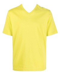 gelbgrünes T-Shirt mit einem V-Ausschnitt von Bottega Veneta