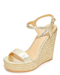 goldene Espadrilles von Badgley Mischka