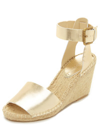 goldene Espadrilles von Soludos