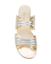 goldene flache Sandalen aus Leder von Sarah Flint