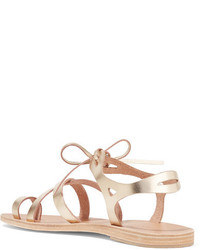 goldene flache Sandalen aus Leder