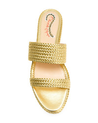 goldene flache Sandalen von Charlotte Olympia