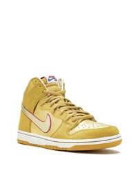 goldene hohe Sneakers aus Leder von Nike