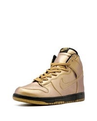 goldene hohe Sneakers aus Leder von Nike