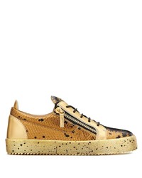 goldene Leder niedrige Sneakers mit Schlangenmuster von Giuseppe Zanotti