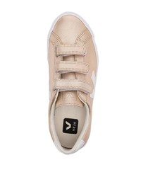 goldene Leder niedrige Sneakers von Veja