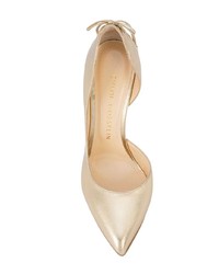 goldene Leder Pumps von Chloe Gosselin