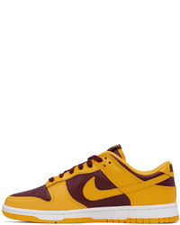 goldene Leder Sportschuhe von Nike