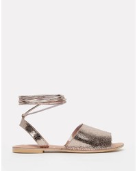 goldene Ledersandalen von Asos