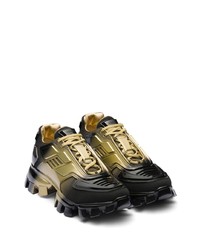 goldene niedrige Sneakers von Prada