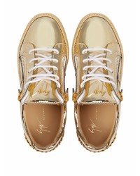 goldene niedrige Sneakers von Giuseppe Zanotti