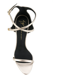 goldene Sandalen von Giuseppe Zanotti Design