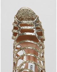 goldene Sandaletten von Steve Madden