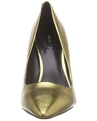 goldene Schuhe von Aldo