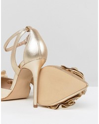 goldene Schuhe von Carvela