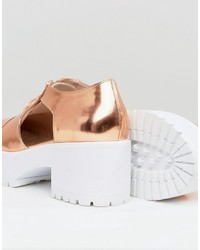 goldene Schuhe von Asos