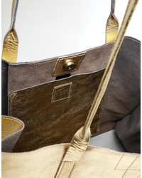 goldene Shopper Tasche aus Leder von Asos