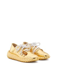 goldene Sportschuhe von Giuseppe Zanotti