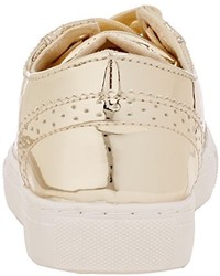 goldene Turnschuhe von Boohoo