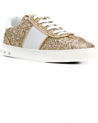 goldene Turnschuhe von Valentino