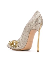 goldene verzierte Leder Pumps von Casadei