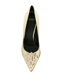 goldene verzierte Leder Pumps von Versace