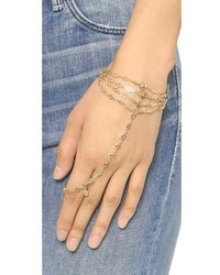 goldenes Armband von Vanessa Mooney