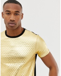 goldenes gestepptes T-Shirt mit einem Rundhalsausschnitt von ASOS DESIGN