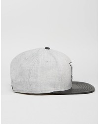 graue Baseballkappe von New Era