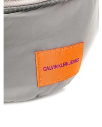 graue Bauchtasche von Calvin Klein Jeans