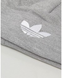 graue bedruckte Mütze von adidas