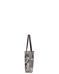 graue bedruckte Shopper Tasche aus Leder von DOGO