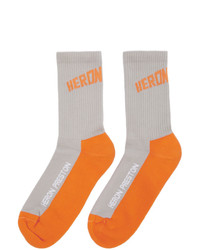 graue bedruckte Socken von Heron Preston