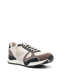 graue bedruckte Wildleder niedrige Sneakers von Emporio Armani