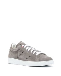 graue bedruckte Wildleder niedrige Sneakers von Kiton