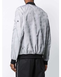 graue Bomberjacke von Stone Island Shadow Project