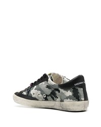 graue Camouflage Segeltuch niedrige Sneakers von Golden Goose