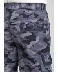 graue Camouflage Shorts von LIFE & GLORY